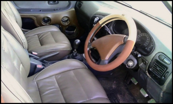 ขายด่วน! รถเก๋งอีคาร์ ขายด่วน! รถเก๋งอีคาร์