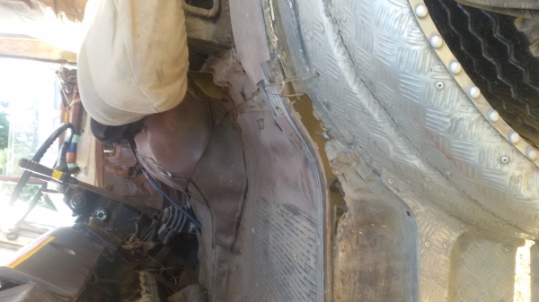 ขาย10ล้อฮีโน่2เพลาF17พร้อมใช้งาน