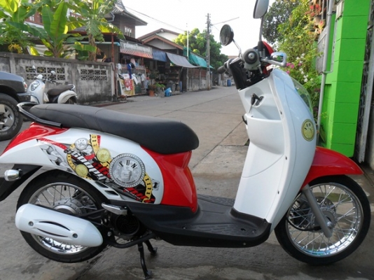 Scoopy i สววยๆ เครื่องฟิตๆ เอกสารพร้อมโอน