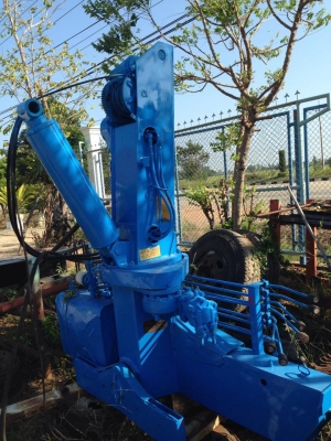 เครน Tadano(ทานาโน) 3ตัน3ปอก ราคา110,000บาท สนใจโทร081-7635381