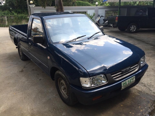 อีซูซุ ปี2000 ตอนเดียว สีสวย เครื่องดี หน้าหลังเดิมๆ อีซูซุ ปี2000 ตอนเดียว สีสวย เครื่องดี หน้าหลังเดิมๆ