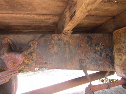 รถอีแต๋นใหญ่ เครื่อง 88 แรง พร้อมใช้งาน