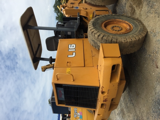 ขาย !!! รถตักล้อยาง TCM. L16. รถนอก มีเอกสาร สภาพเดิมๆ ขาย !!! รถตักล้อยาง TCM. L16. รถนอก มีเอกสาร สภาพเดิมๆ