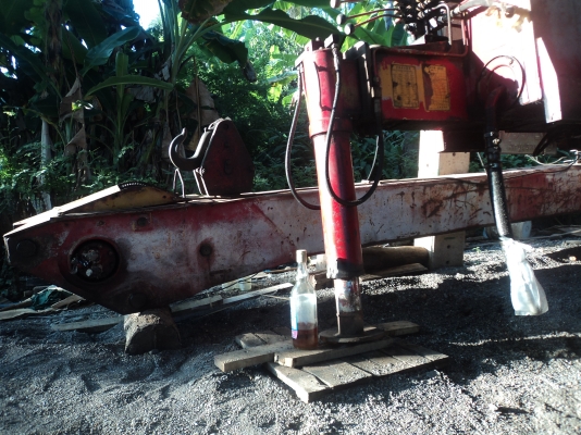 ขายเครนทาดาโน 4ตัน 3ปลอก 2ชัก ด่วน ราคา95,000