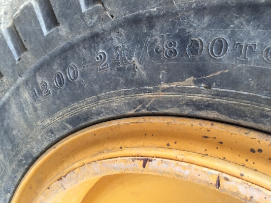 ขาย !!! รถตักล้อยาง TCM. L13. รถนอก มีเก๋ง มีเอกสาร สภาพเดิมๆ