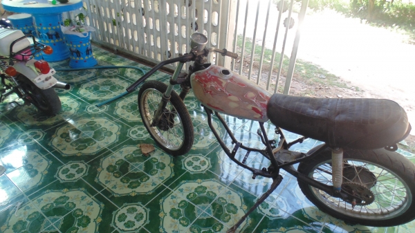 มอเตอไซค์คาเฟ่