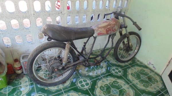 มอเตอไซค์คาเฟ่