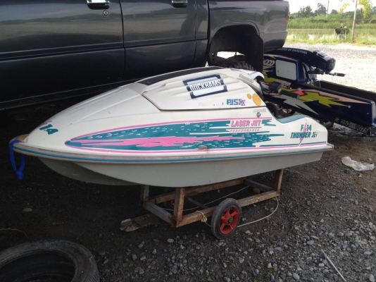 เรือยืน LASER JET