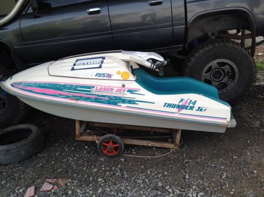 เรือยืน LASER JET