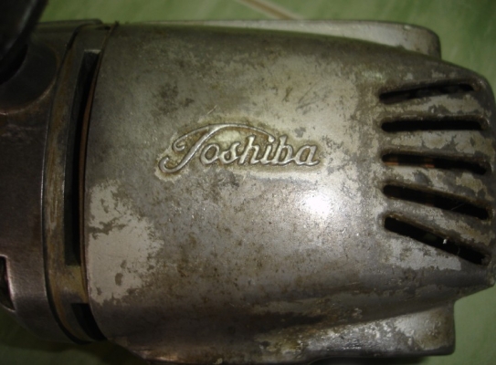 ขาย เครื่องขัดสีรถ โตชิบ้า220v  2200 รอบต่อนาที