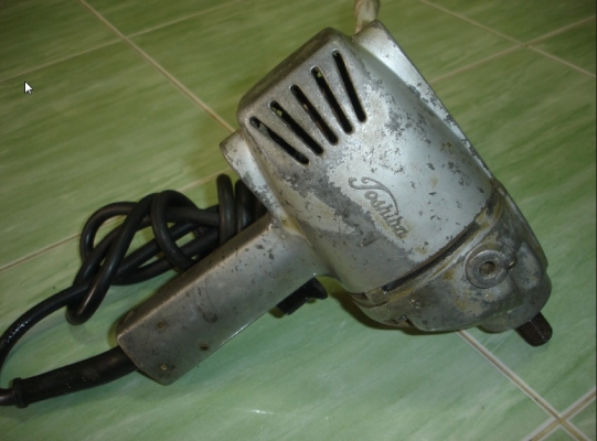 ขาย เครื่องขัดสีรถ โตชิบ้า220v  2200 รอบต่อนาที