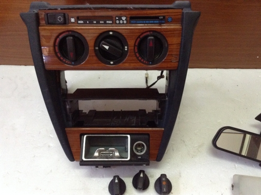 คอนโซนวิทยุรุ่นหน้าเต็ม กระจกมองหลัง190E+บังแดดน้ำเงิน190Eแผงข้างขา แผงใต้เก๊ะ ใต้แคร็ง6สูบ กันโคลงหลัง6สูบ,ยางประตูC W202+ยางฝาท้าย คอนโซนวิทยุรุ่นหน้าเต็ม กระจกมองหลัง190E+บังแดดน้ำเงิน190Eแผงข้างขา แผงใต้เก๊ะ ใต้แคร็ง6สูบ กันโคลงหลัง6สูบ,ยางประตูC W202+ยางฝาท้าย