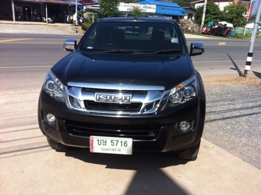 all new dmax ตัวท๊อป เกรียร์ออโต้ สภาพป้ายแดง all new dmax ตัวท๊อป เกรียร์ออโต้ สภาพป้ายแดง