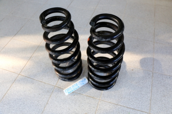 โช้ค+สปริงMITSUBISHI TRITON โช้ค+สปริงMITSUBISHI TRITON