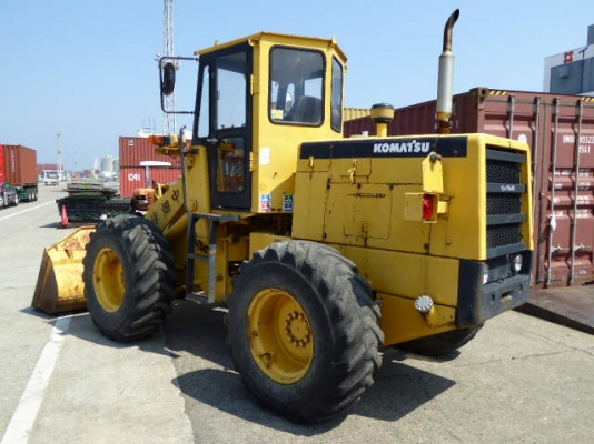 ขายรถตักล้อยาง KOMATSU 510  ราคา 780,000 บาท