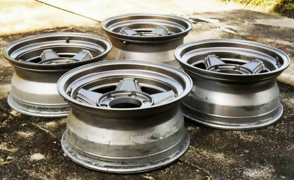 ล้อแม็กซ์ ขอบ15นิ้ว 6รู139(4วง=2,400บ.)วงละ600บ. ไม่แตก ไม่ดุ้ง ใส่กระบะที่ดุมล้อ 6รู139ได้ทุกรุ่น T.092-9351644