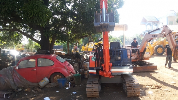 ขายรถขุด-ดัน KUBOTA KH-033 รถเก่านอกสภาพเดิม น่าใช้งาน มีเอกสารแจ้งจำหน่าย