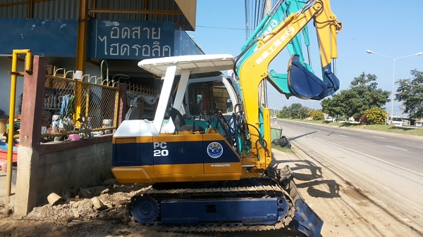 ขายรถขุด-ดัน KOMATSU PC-020รถเก่านอกสภาพเดิม น่าใช้งาน มีเอกสารแจ้งจำหน่าย