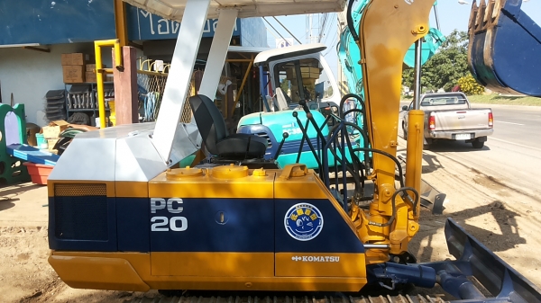 ขายรถขุด-ดัน KOMATSU PC-020รถเก่านอกสภาพเดิม น่าใช้งาน มีเอกสารแจ้งจำหน่าย