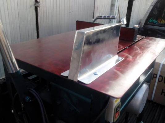 ขายแท่นตัดอลูมิเนียมของใหม่ตัวเขียวหน้าเเดง (รุ่นไมค์ ภิรมพร ยาใจคนจน) 10 นิ้ว