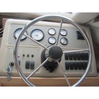 ขายเรือ Bayliner 2858 Sierra ปี 1997 *** สินค้าพรีออเดอร์ค่ะ ***