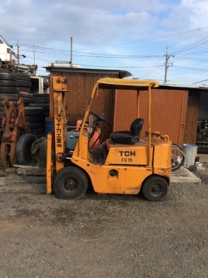 ขายรถฟอร์คลิฟต์ TCM FG 15 1 ตันครึ่ง เสาสูง 3 เมตร ราคา 75000