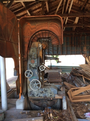 ขายเครื่องผ่าไม้ ใช้ผ่าไม้ซุงได้ ราคา 250000 ขายเครื่องผ่าไม้ ใช้ผ่าไม้ซุงได้ ราคา 250000