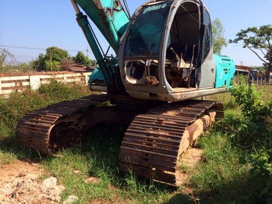 ขายด่วน รถแบคโฮ   KOBELCO    200  รุ่น  5  ราคาถูก  ใช้งานได้ตามปกติ