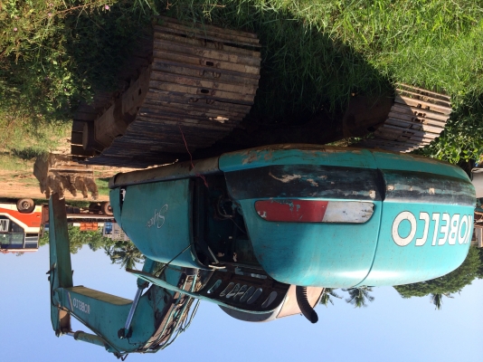 ขายด่วน รถแบคโฮ   KOBELCO    200  รุ่น  5  ราคาถูก  ใช้งานได้ตามปกติ