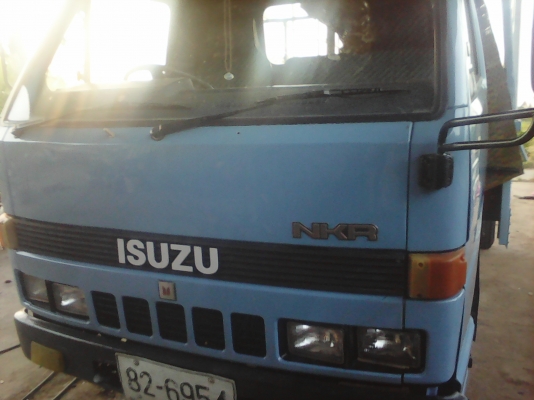 หกล้อ อีซูซุ NKR110 แรง เกียร์สั่น สภาพดีสวยๆ ทะเบียนพร้อมโอน ราคาเบาๆด่วนเลยครับ
