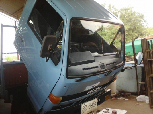 หกล้อ อีซูซุ NKR110 แรง เกียร์สั่น สภาพดีสวยๆ ทะเบียนพร้อมโอน ราคาเบาๆด่วนเลยครับ