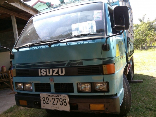 หกล้อ อีซูซุ NKR-58G-110แรง พร้อมใช้งาน ช่วงสั้น3.20เมตร ทะเบียนพร้อม