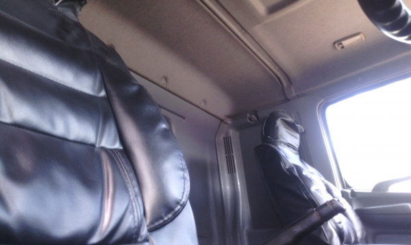 10 ล้อ HINO MEGA 320 แรงม้า 2 เพลา หัวคัสซี มีระบบ ปี49