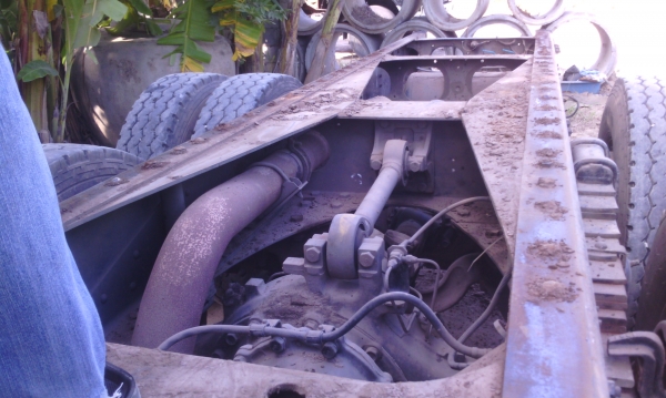 10 ล้อ HINO MEGA 320 แรงม้า 2 เพลา หัวคัสซี มีระบบ ปี49