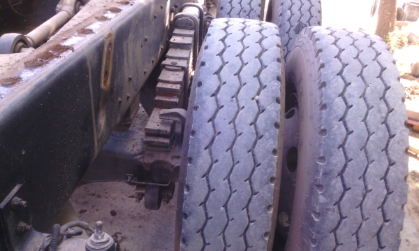 10 ล้อ HINO MEGA 320 แรงม้า 2 เพลา หัวคัสซี มีระบบ ปี49