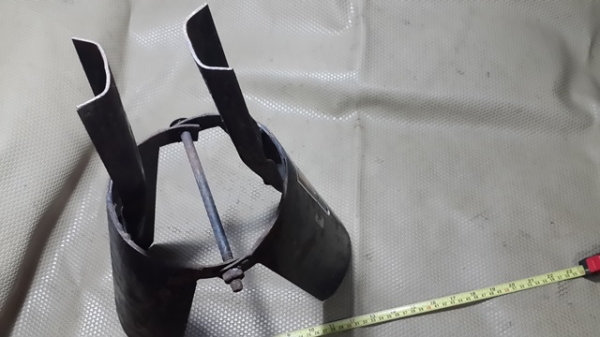 มือผี ขุดดิน