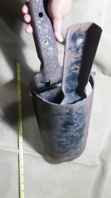 มือผี ขุดดิน