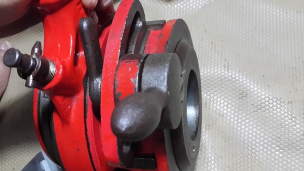 เครื่องดายเกลียว MADE IN JAPAN