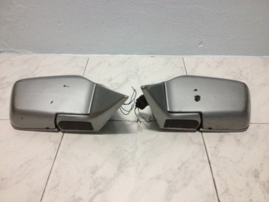 ขายกระจกมองข้างไฟฟ้า bmw e34แท้ 1คู่ สภาพok ราคา1500บาท โทร0924462525โส หรือจะแปลงใส่e30 ก็ใด้นะคับ