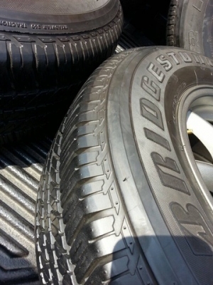 ขายยาง  B/S  265 65 17  สภาพป้ายแดง