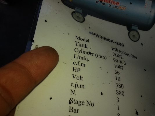 ขายปั๊มลม PANERISขนาด10HP 200ลิตร 3หัวสินค้าใหม่เพิ่งมาถึง ขายปั๊มลม PANERISขนาด10HP 200ลิตร 3หัวสินค้าใหม่เพิ่งมาถึง