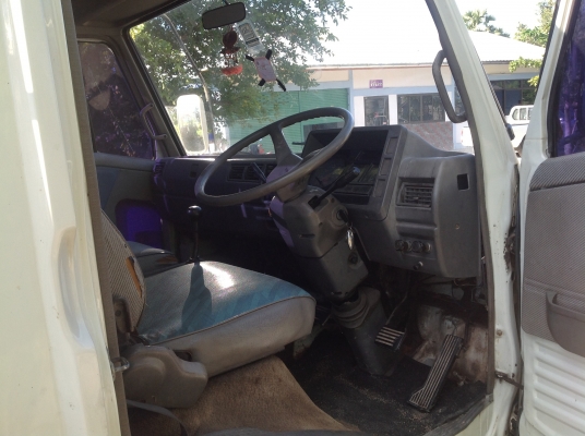 ขายสด - ผ่อน หกล้อ 777 ฮีโน่  117 แรงม้า ช่วงล่างใหญ่เพลาหลัง F