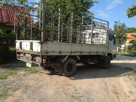 ขายสด - ผ่อน หกล้อ 777 ฮีโน่  117 แรงม้า ช่วงล่างใหญ่เพลาหลัง F