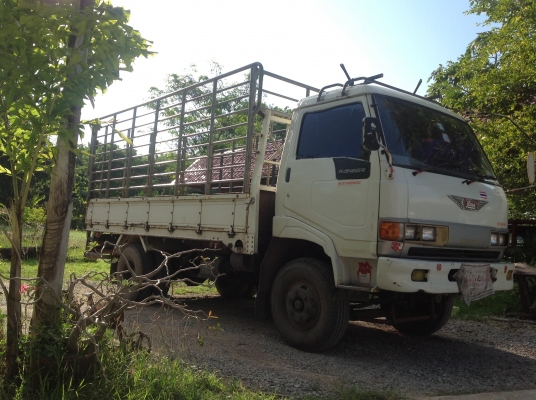 ขายสด - ผ่อน หกล้อ 777 ฮีโน่  117 แรงม้า ช่วงล่างใหญ่เพลาหลัง F