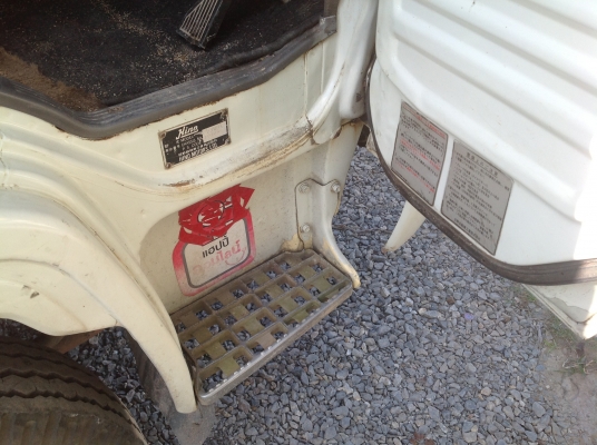 ขายสด - ผ่อน หกล้อ 777 ฮีโน่  117 แรงม้า ช่วงล่างใหญ่เพลาหลัง F