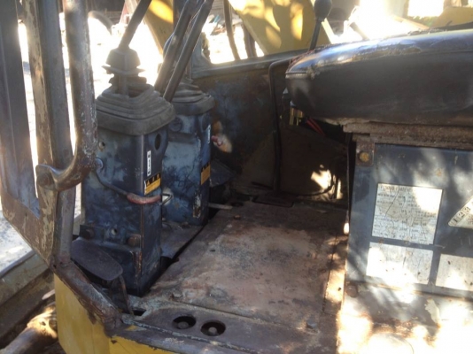 ขายรถแบคโฮ โครมัสสุ  PC 50 UU