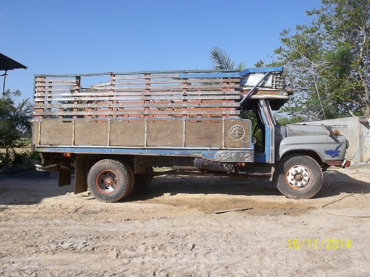 ขาย6ล้อหัวยาว  270000 บาทลดลง 240000 บาท