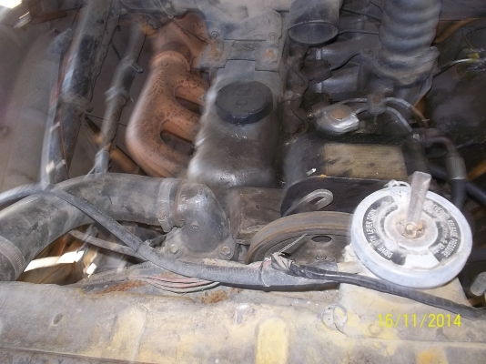 ขาย6ล้อหัวยาว  270000 บาทลดลง 240000 บาท