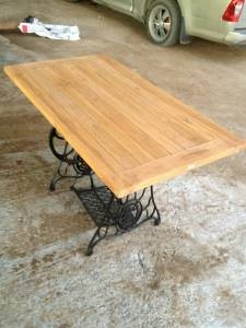 โต๊ะขาจักรใยแมงมุม โต๊ะขาจักรใยแมงมุม