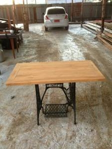 โต๊ะขาจักรใยแมงมุม โต๊ะขาจักรใยแมงมุม